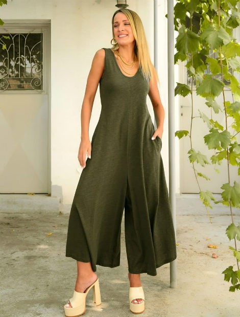 Jumpsuit φαρδιά με V και φαρδιά ράντα