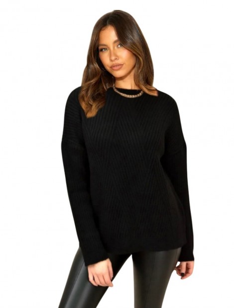 Crew neck sweater in cable-knit