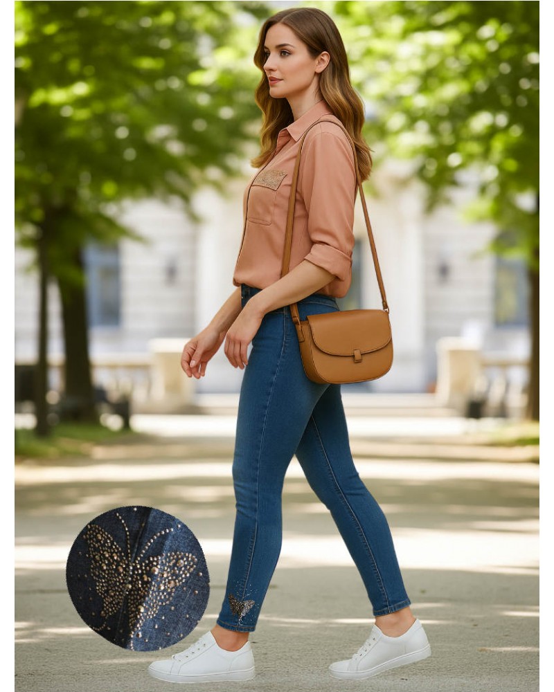 Jeans με strass motif